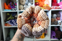 Load image into Gallery viewer, BROWN BLEND SCRUNCHIE
